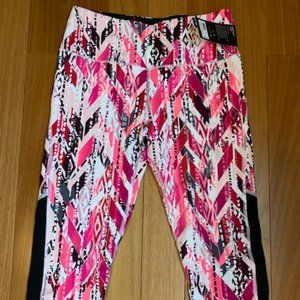 VIctoria’s Secret Sport VSX Knockout Capri Small